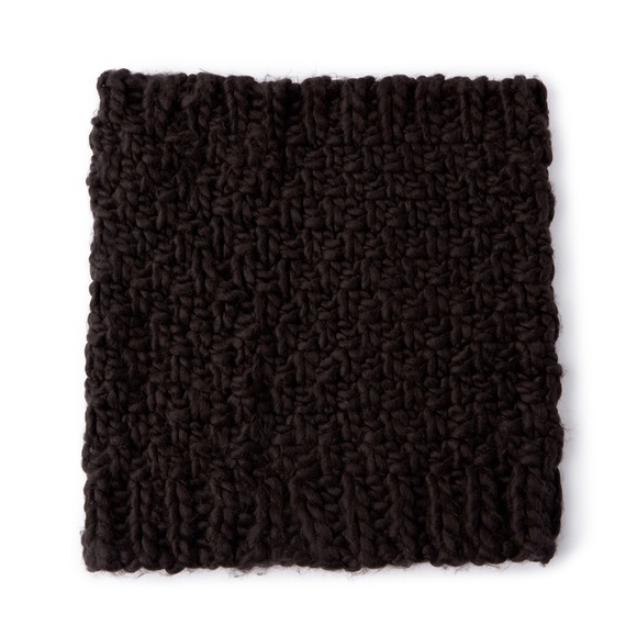 MADE FOR EACH OTHER CHUNKY KNIT SNOOD - Picture 2 of 2